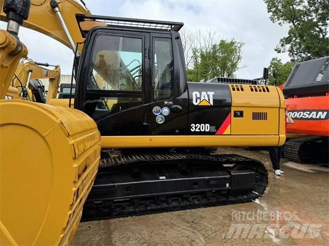 CAT 320 D 대형 굴삭기 29톤 이상