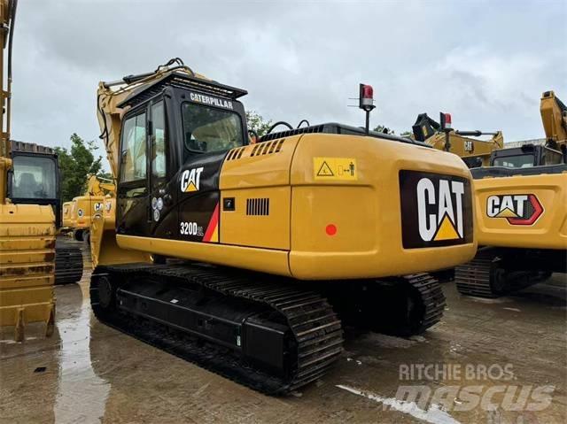 CAT 320 D 대형 굴삭기 29톤 이상