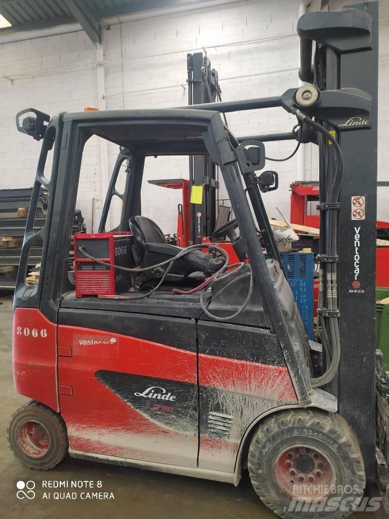 Linde E30/600 전동 지게차