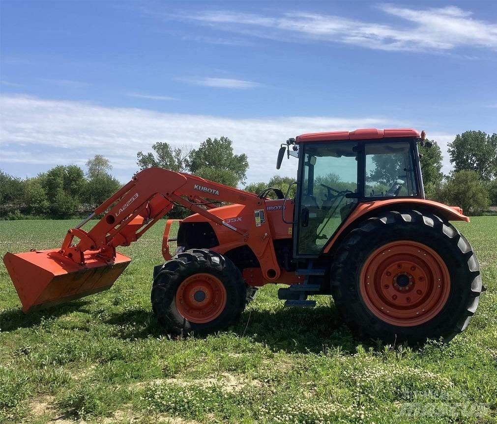Kubota M 135 X 트랙터