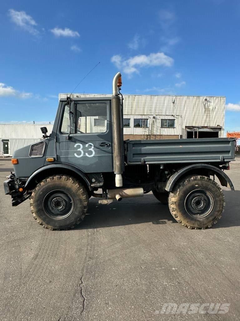 Unimog U 1400 트랙터 유닛