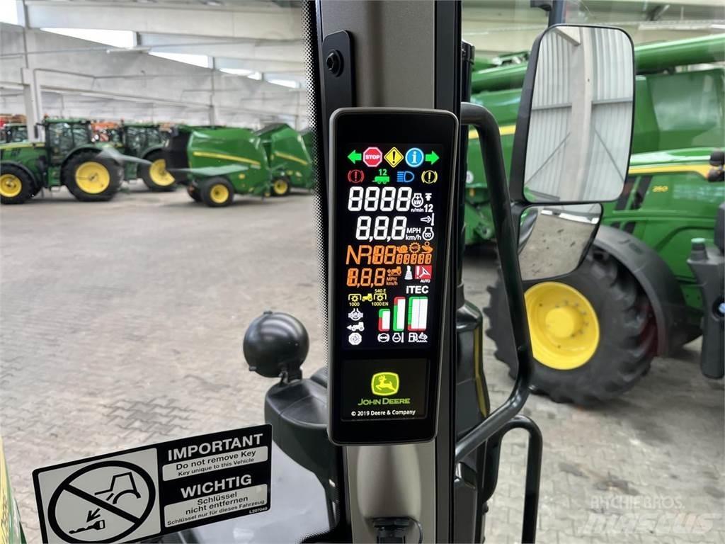 John Deere 6100M 트랙터