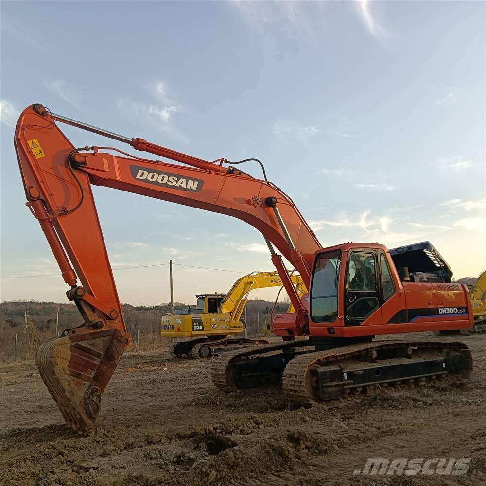 Doosan DH300LC-7 대형 굴삭기 29톤 이상
