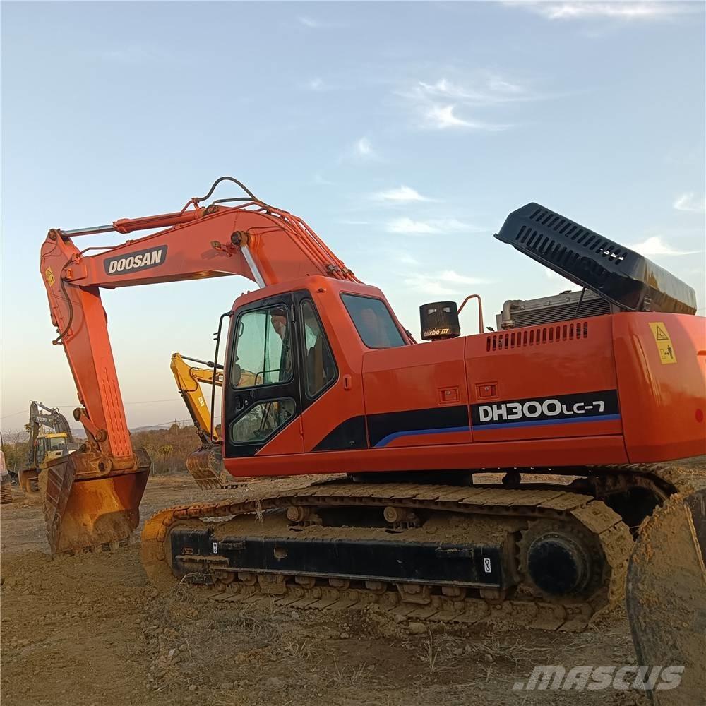 Doosan DH300LC-7 대형 굴삭기 29톤 이상