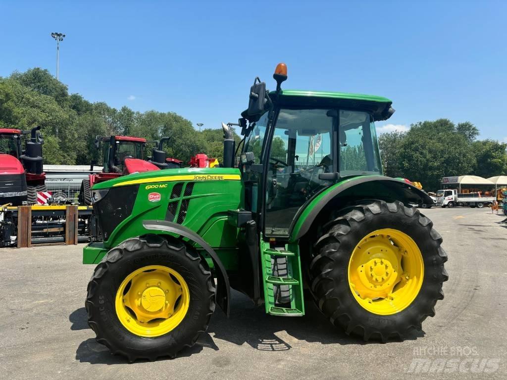 John Deere 6100 MC 트랙터