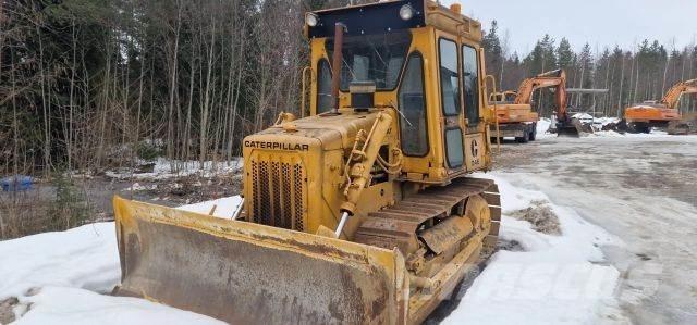 CAT D4E 크롤러 도저