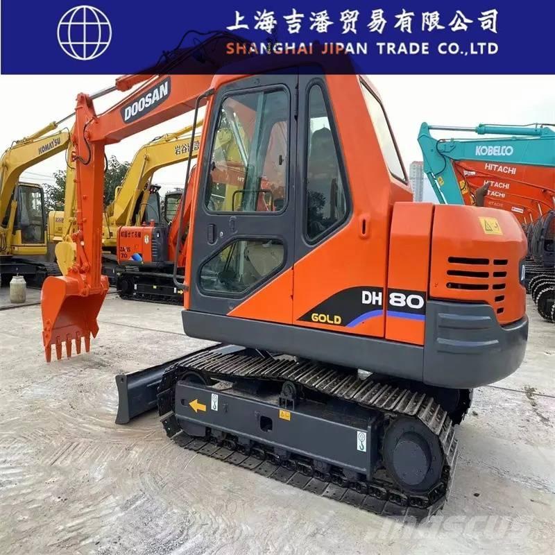 Doosan DH 80 중형굴삭기 7톤-28톤