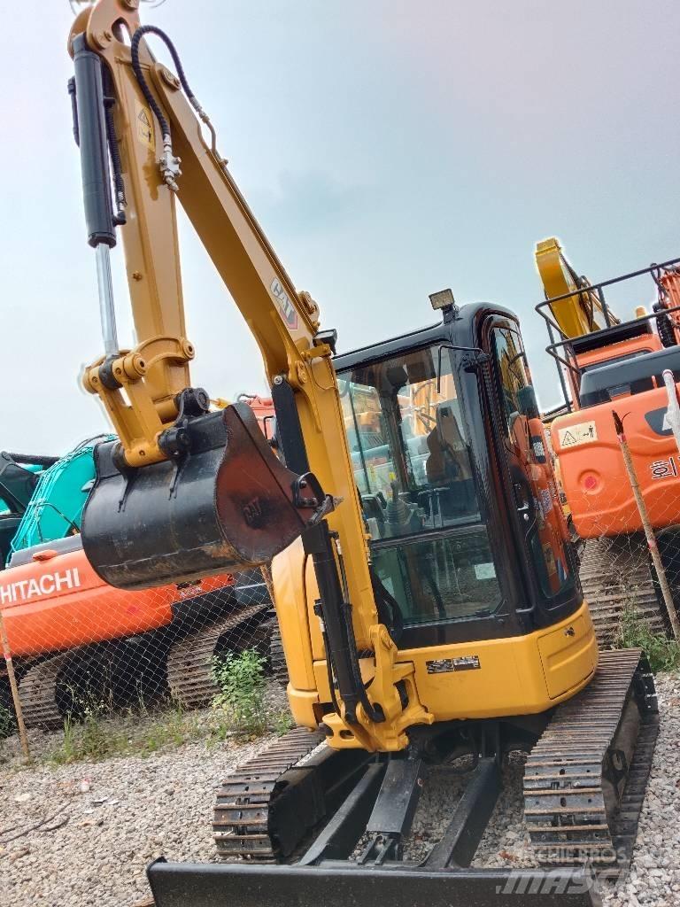 CAT 303.5 E CR 소형 굴삭기 7톤 미만