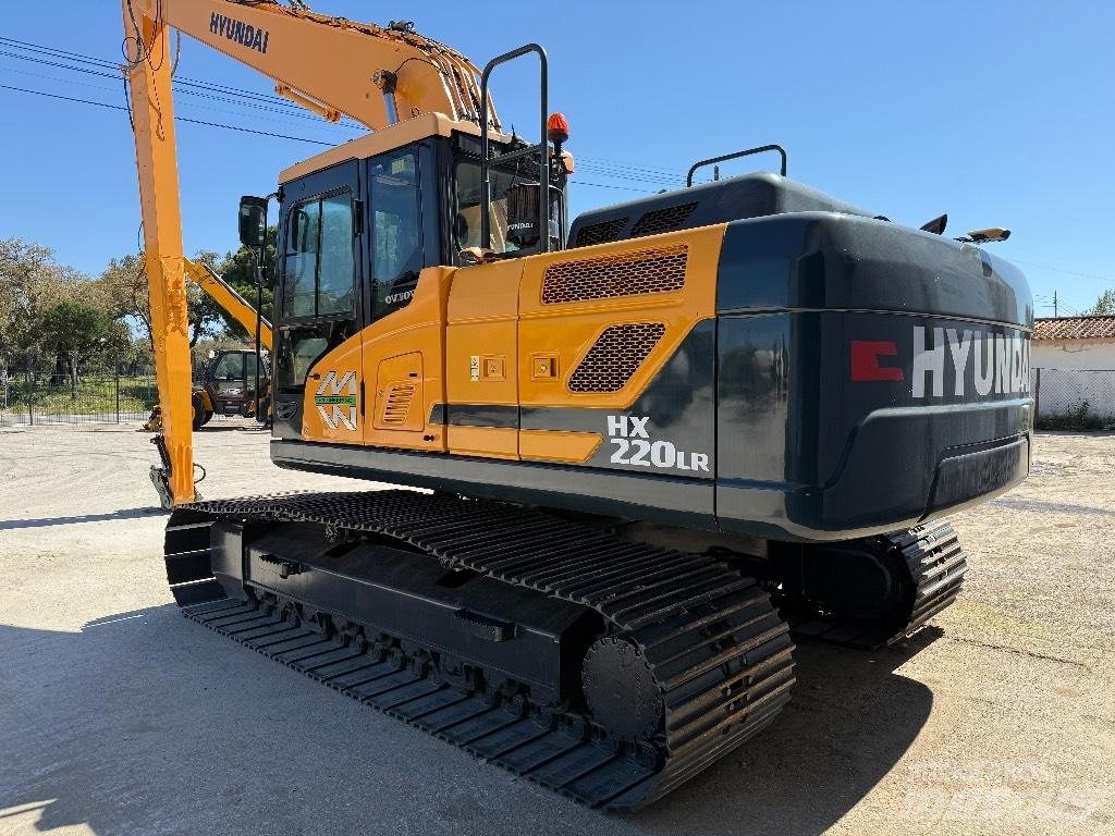Hyundai HX220 LR 롱리치 굴삭기