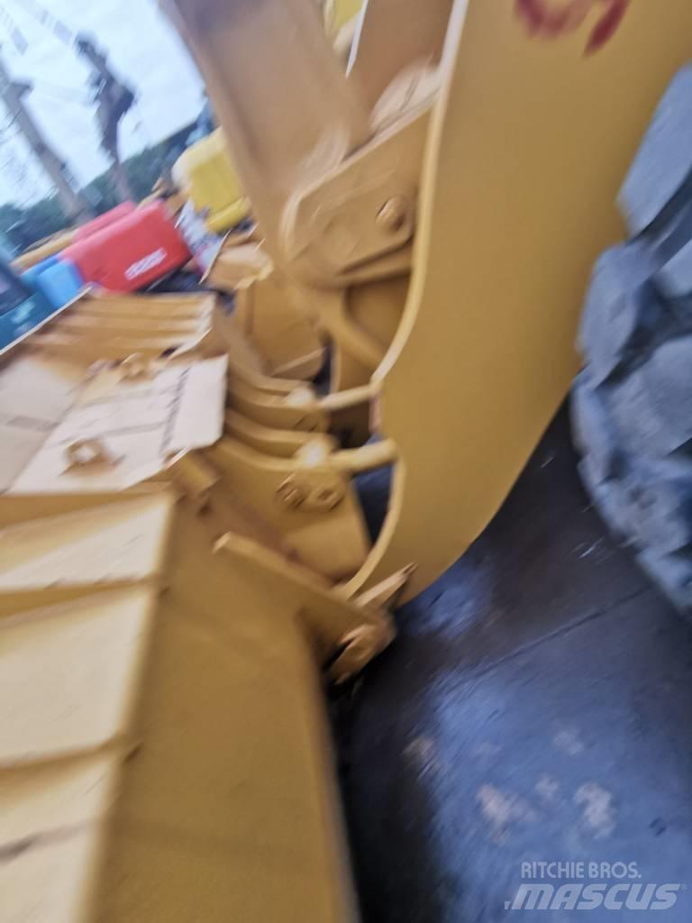 CAT 938F  휠로우더