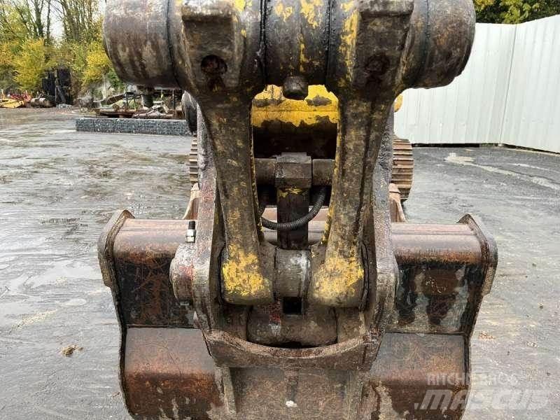 Komatsu PC160LC-7K 대형 굴삭기 29톤 이상
