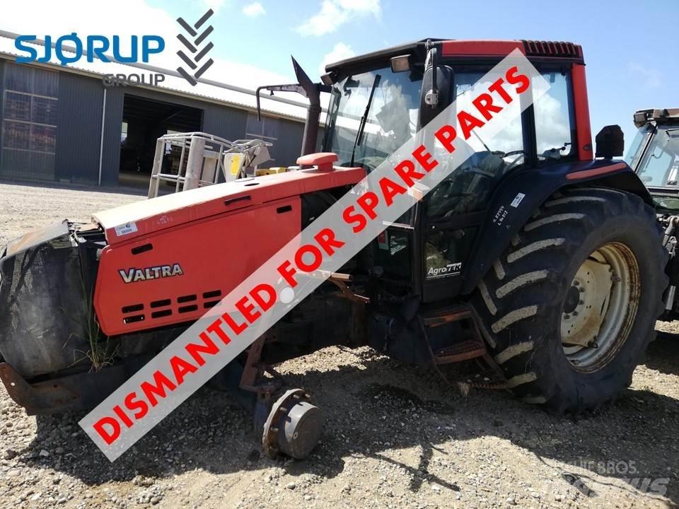 Valtra 8350 트랙터