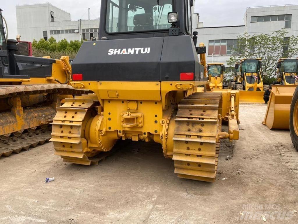 Shantui SD 16 크롤러 도저