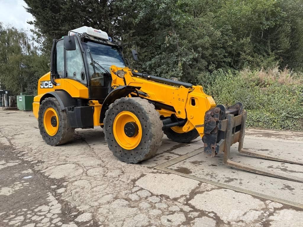 JCB TM 320 S  휠로우더