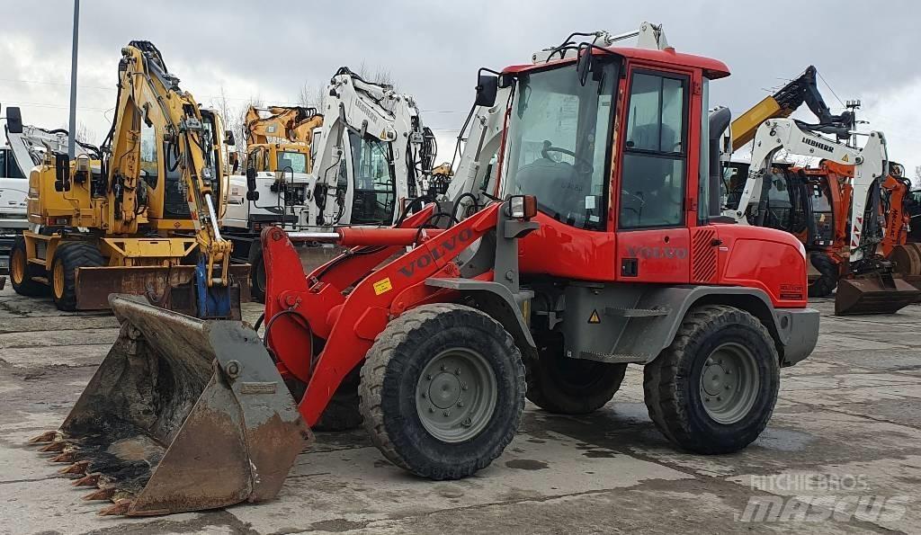Volvo L 30 G  휠로우더