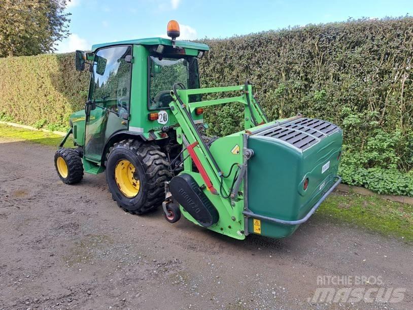 John Deere 2520 소형 트랙터