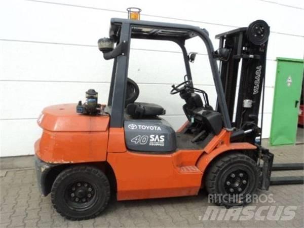 Toyota 02-7FD35 디젤 지게차