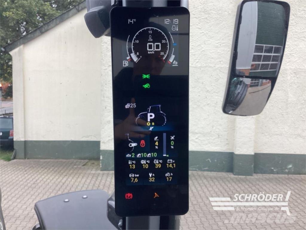 Valtra Q 305 트랙터