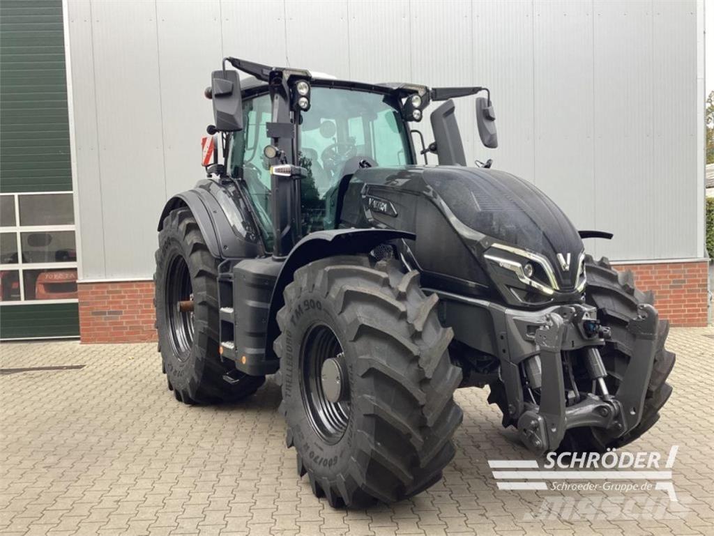 Valtra Q 305 트랙터