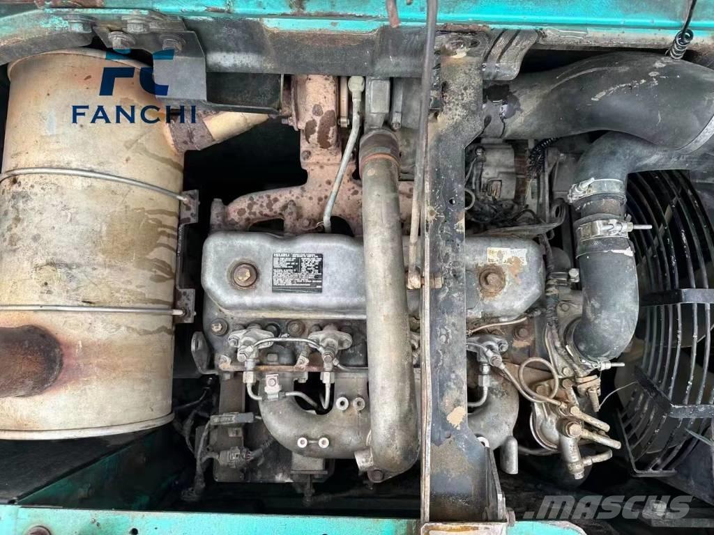 Kobelco SK 135 SR 대형 굴삭기 29톤 이상