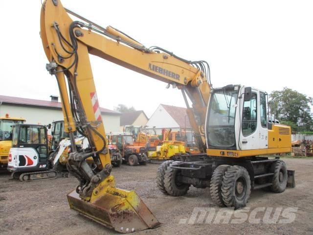 Liebherr A 904 C  휠 굴삭기