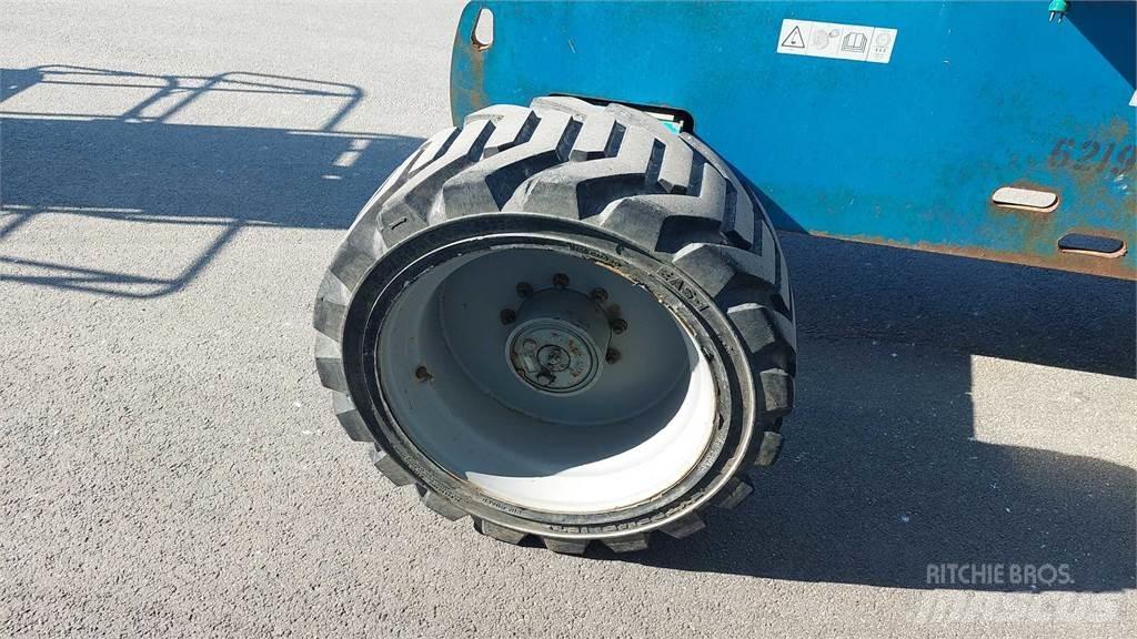 Genie S60HCE 견인식 전동이동 리프트