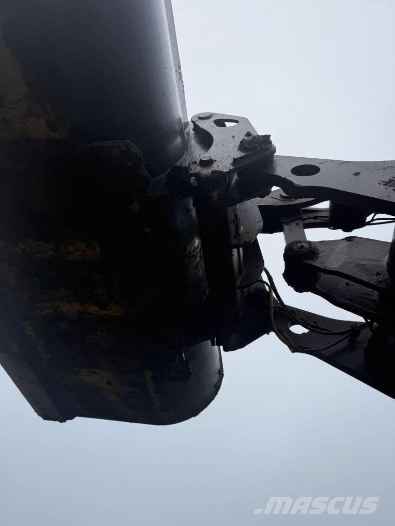 Volvo L180F  휠로우더