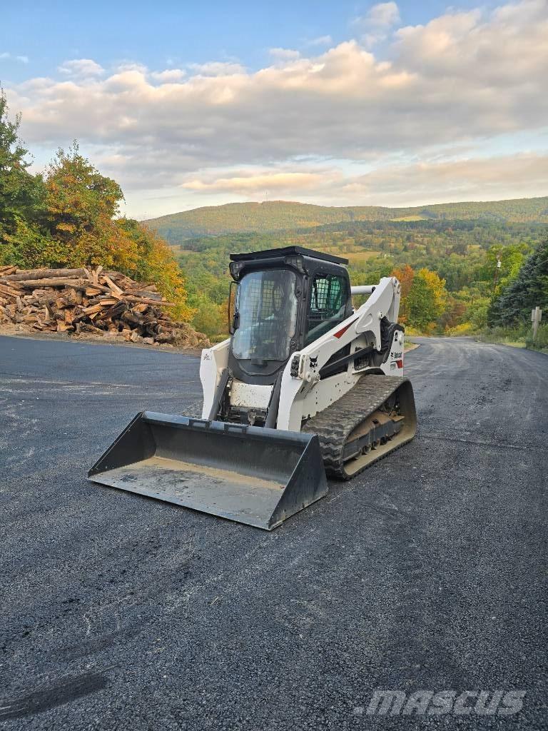 Bobcat T 770  스키드로더
