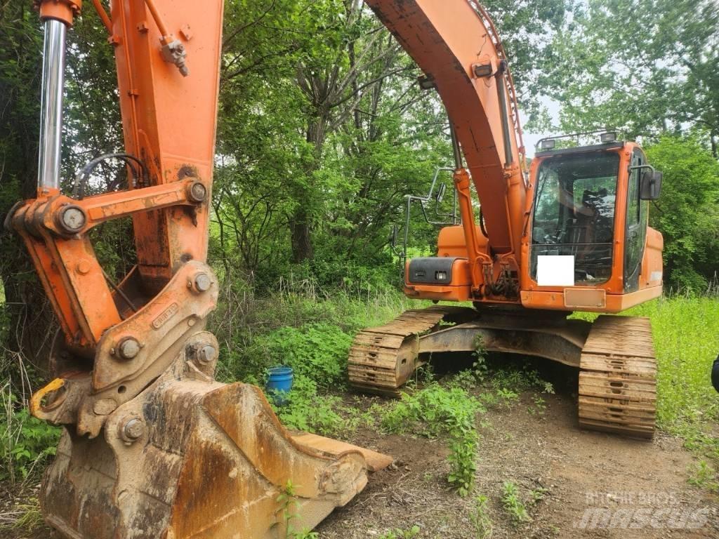 Doosan DX 220 LCA 대형 굴삭기 29톤 이상