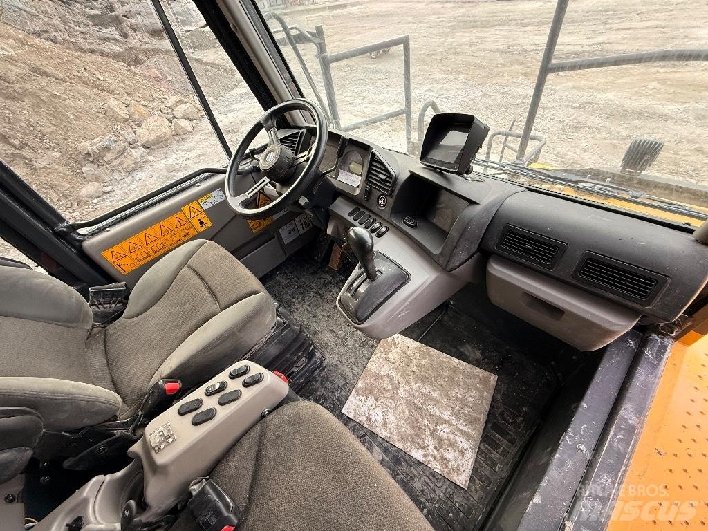 Komatsu HD 405 - 8E0 초대형 덤프 트럭
