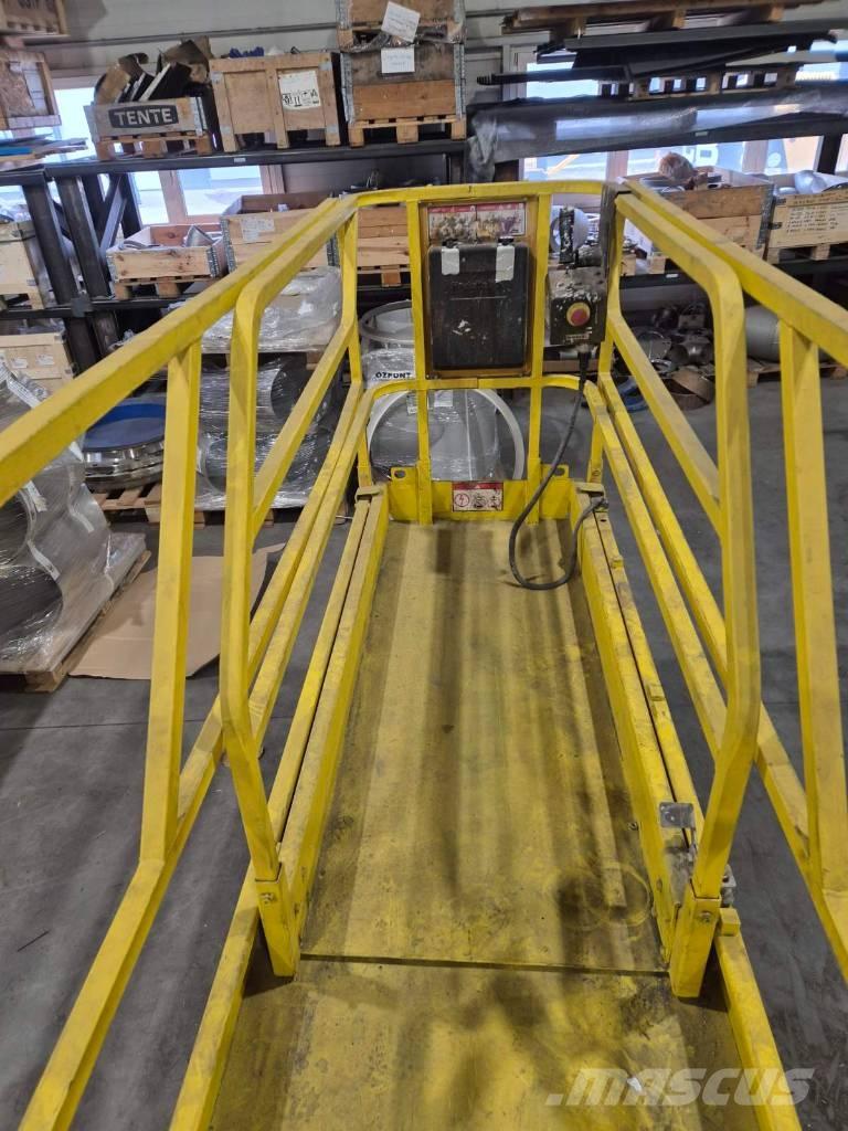 Haulotte Compact 8 가위형 리프트