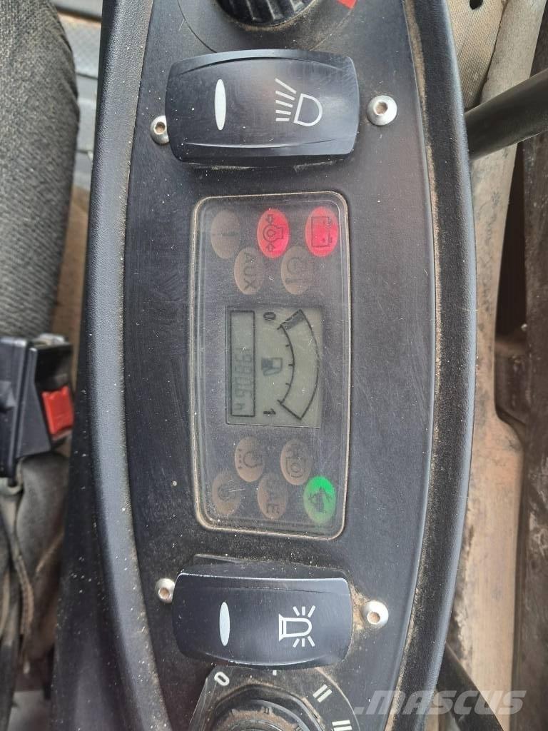 JCB 8018 CTS 소형 굴삭기 7톤 미만