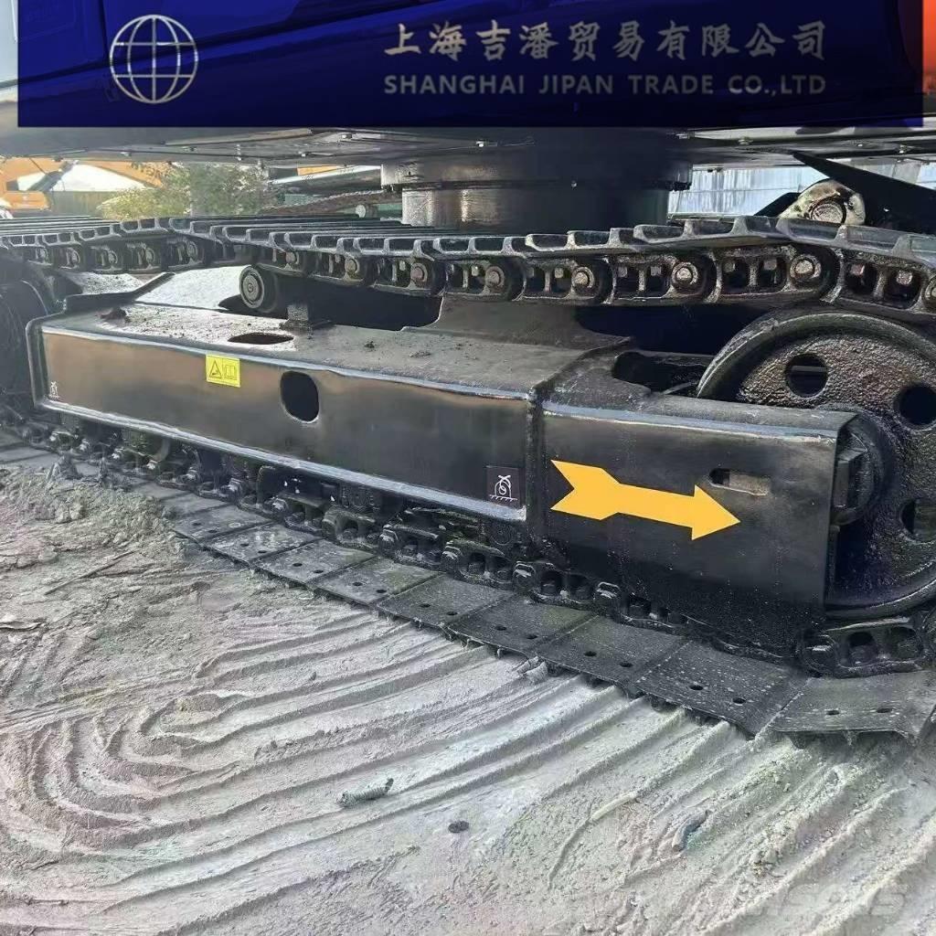 Hitachi ZX 70 중형굴삭기 7톤-28톤