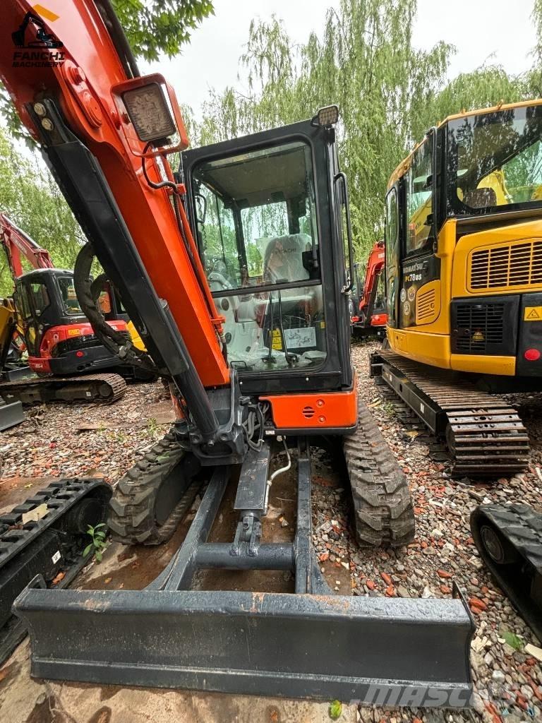 Hitachi U35 소형 굴삭기 7톤 미만