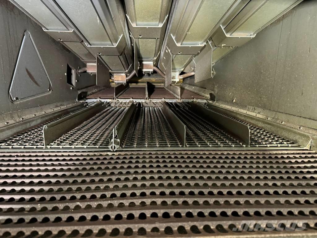 Sampo-Rosenlew 2065 콤바인 수확기