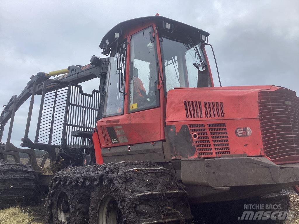 Komatsu 845 원목 포워더