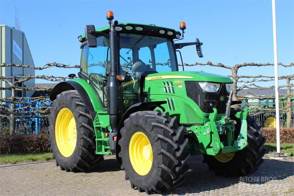 John Deere 6130R 트랙터