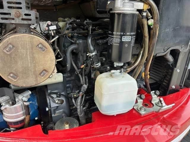 Takeuchi TB 257 FR 소형 굴삭기 7톤 미만