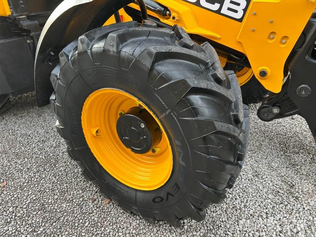 JCB TM320S 농업용 텔레 핸들러