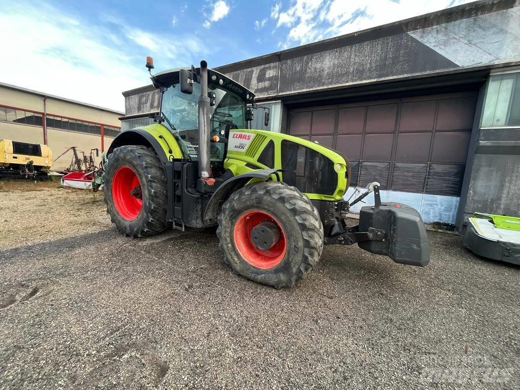 CLAAS Axion 810 트랙터