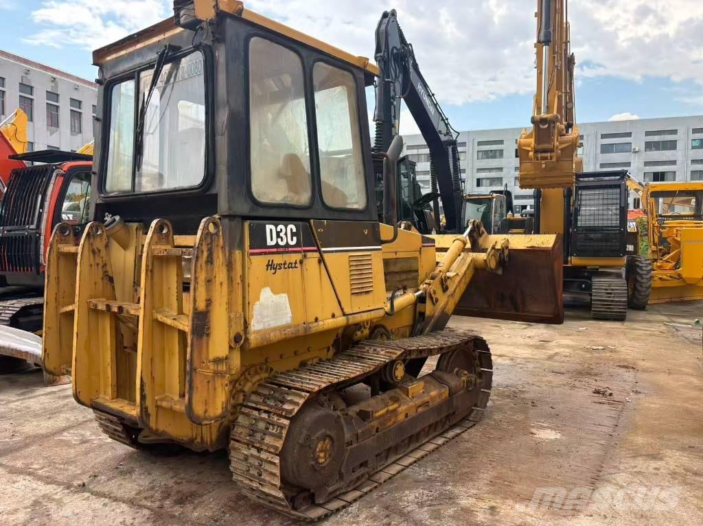 CAT D3C 크롤러 도저