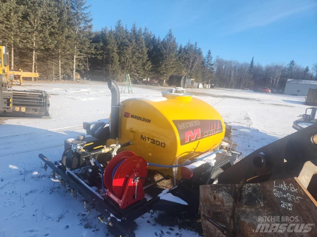 Mauldin MT300 아스팔트 포장장비