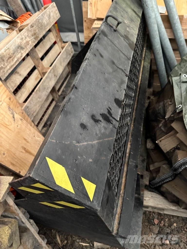 JCB 185 Robot  스키드로더