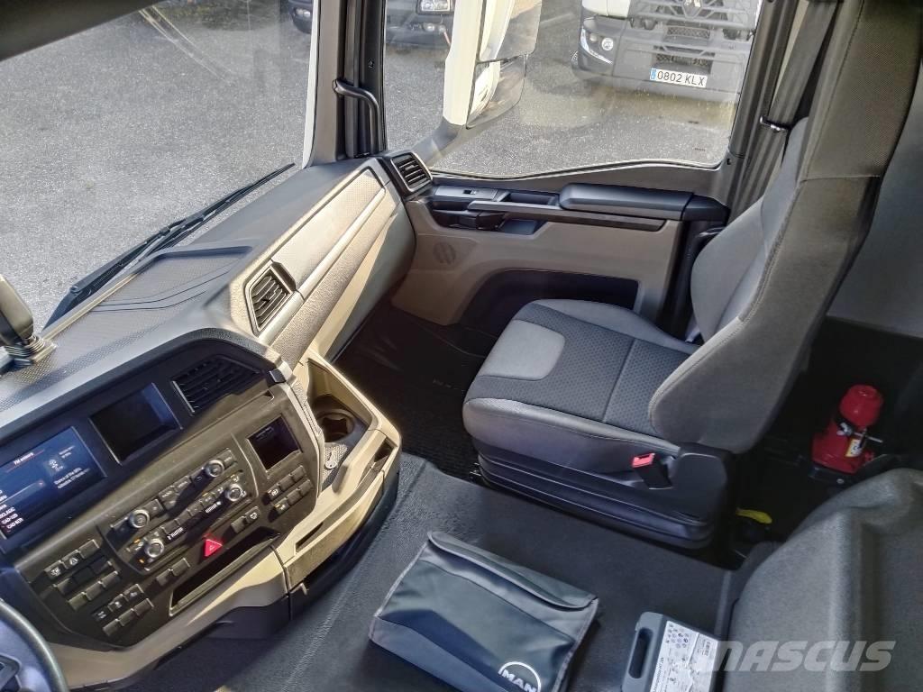 MAN TGS 26.360 탑차 트럭