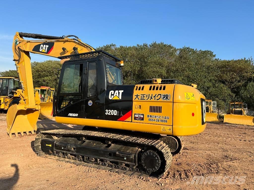 CAT 320 D L 대형 굴삭기 29톤 이상