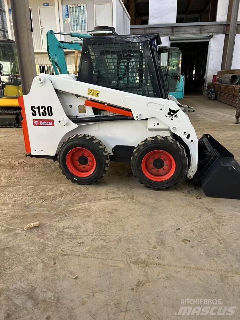 Bobcat S130  스키드로더
