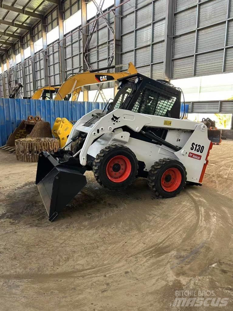 Bobcat S130  스키드로더