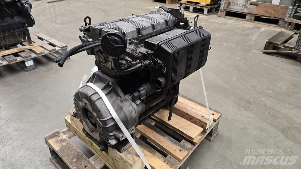 Deutz F4M1008 엔진