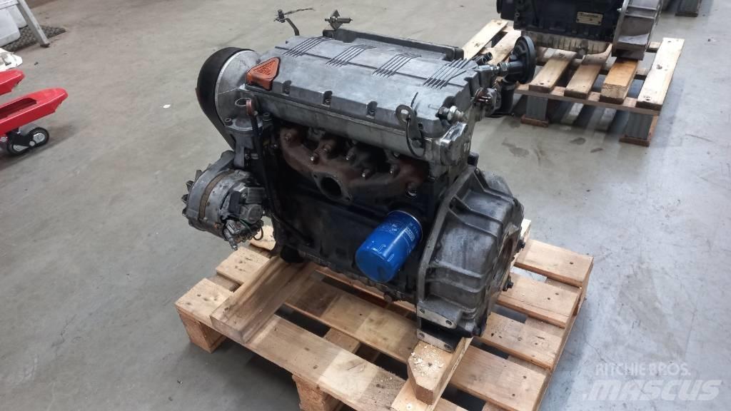 Deutz F4M1008 엔진
