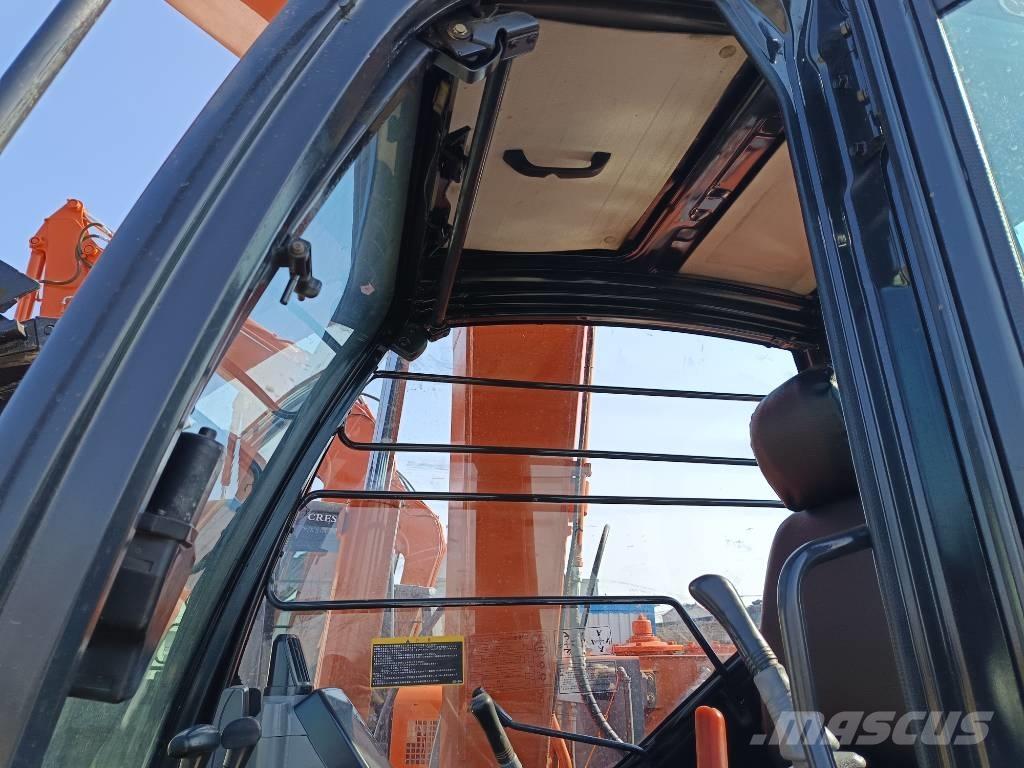 Hitachi ZX 60 소형 굴삭기 7톤 미만